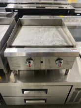 CES 24" Manual Griddle