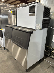 CES 500lb/day ice machine