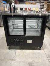 CES 47” Deli Case
