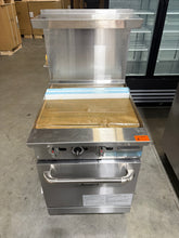 Dukers 24" Oven w/ 24" Griddle