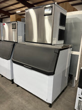 CES 1000lb/Day Ice Machine
